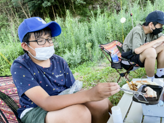 焚き火台　キャンプギア　写真